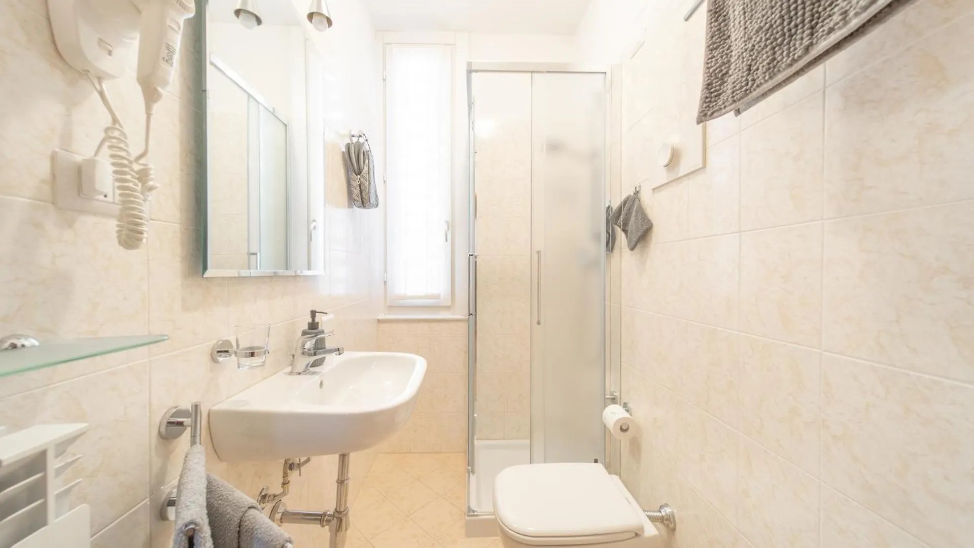 B&B Osteria Dello Sperone Lonate Pozzolo Bed & Breakfast
