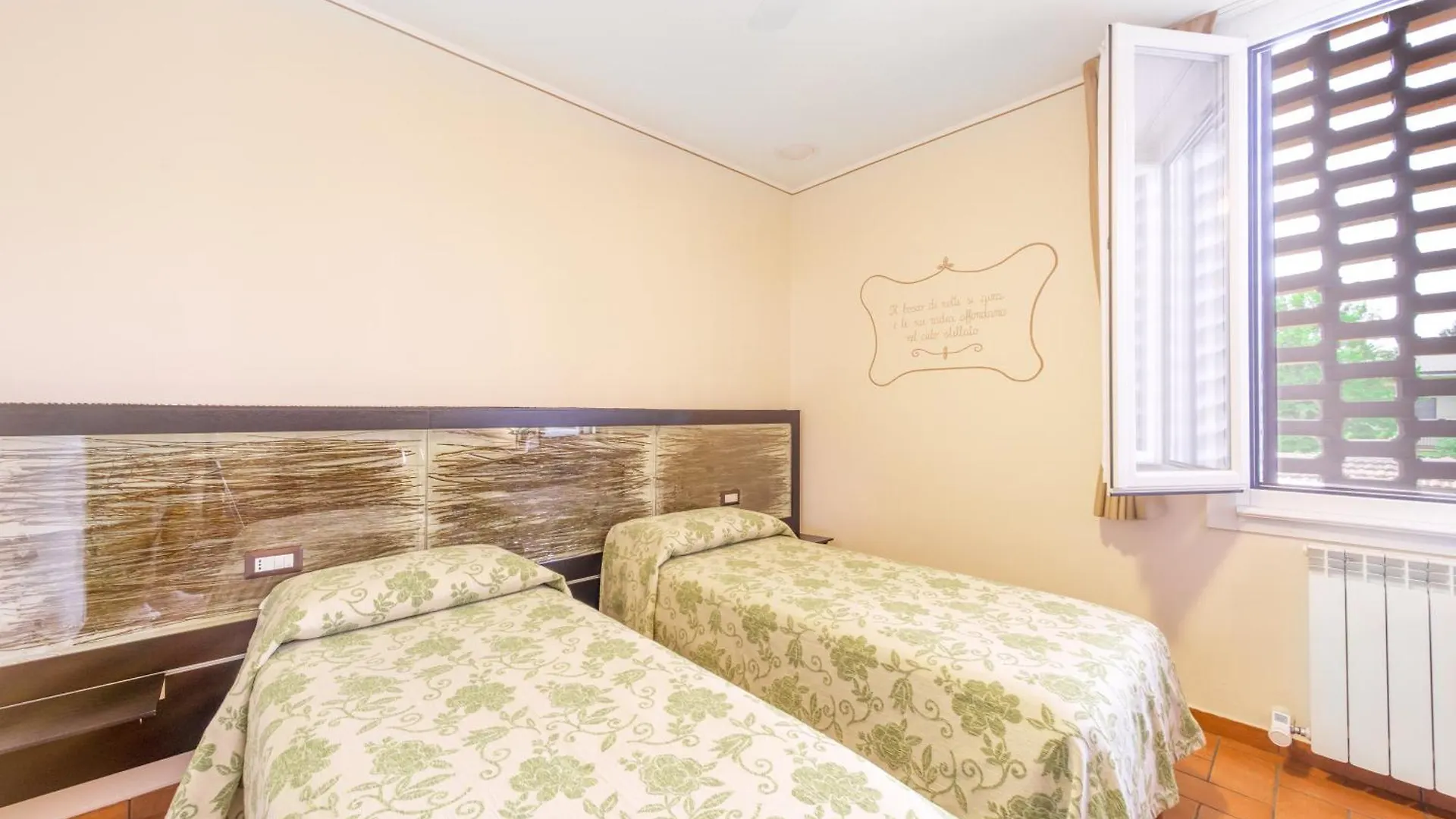 B&B Osteria Dello Sperone Lonate Pozzolo 3*,  Italy