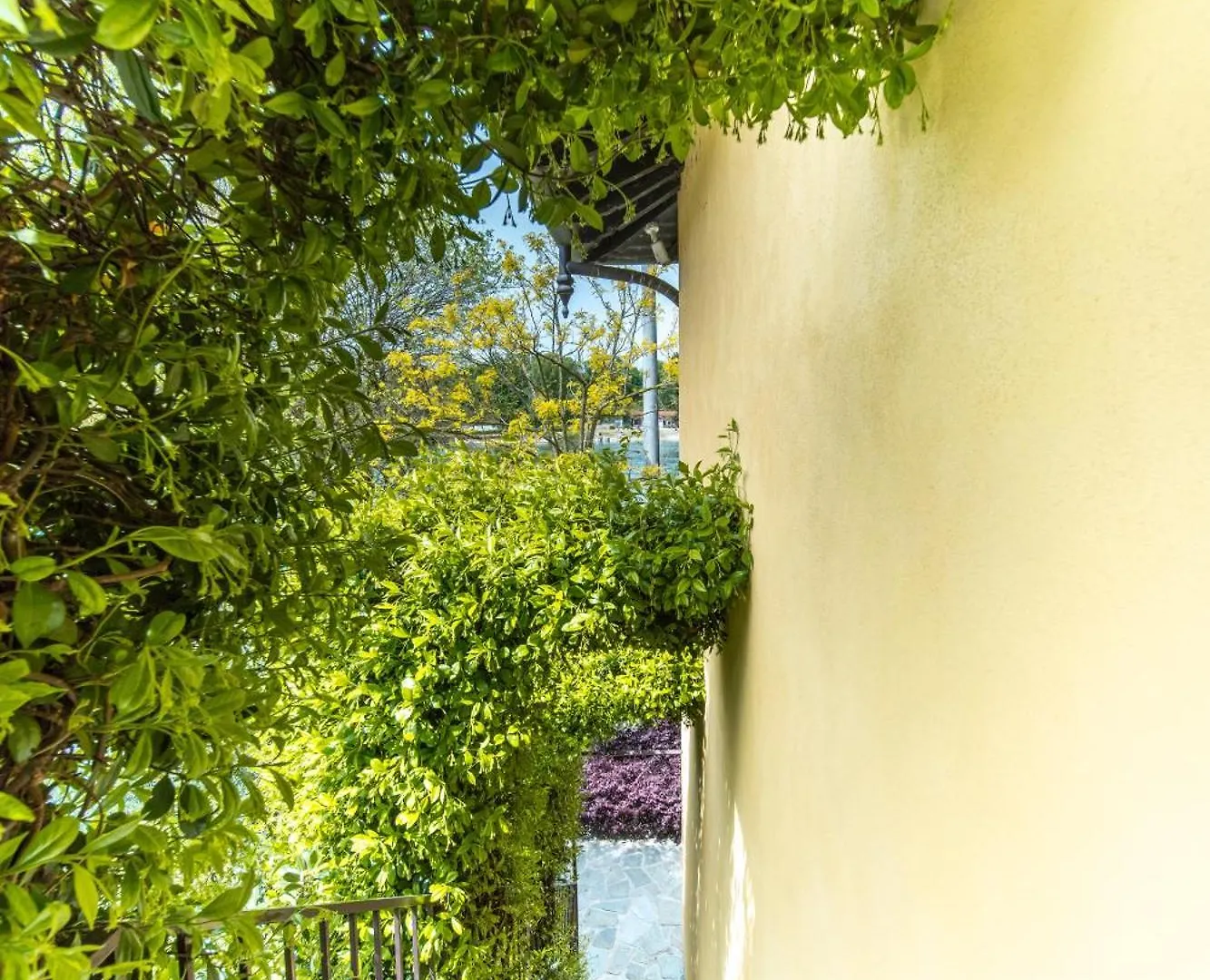 B&B Osteria Dello Sperone Lonate Pozzolo Bed & Breakfast