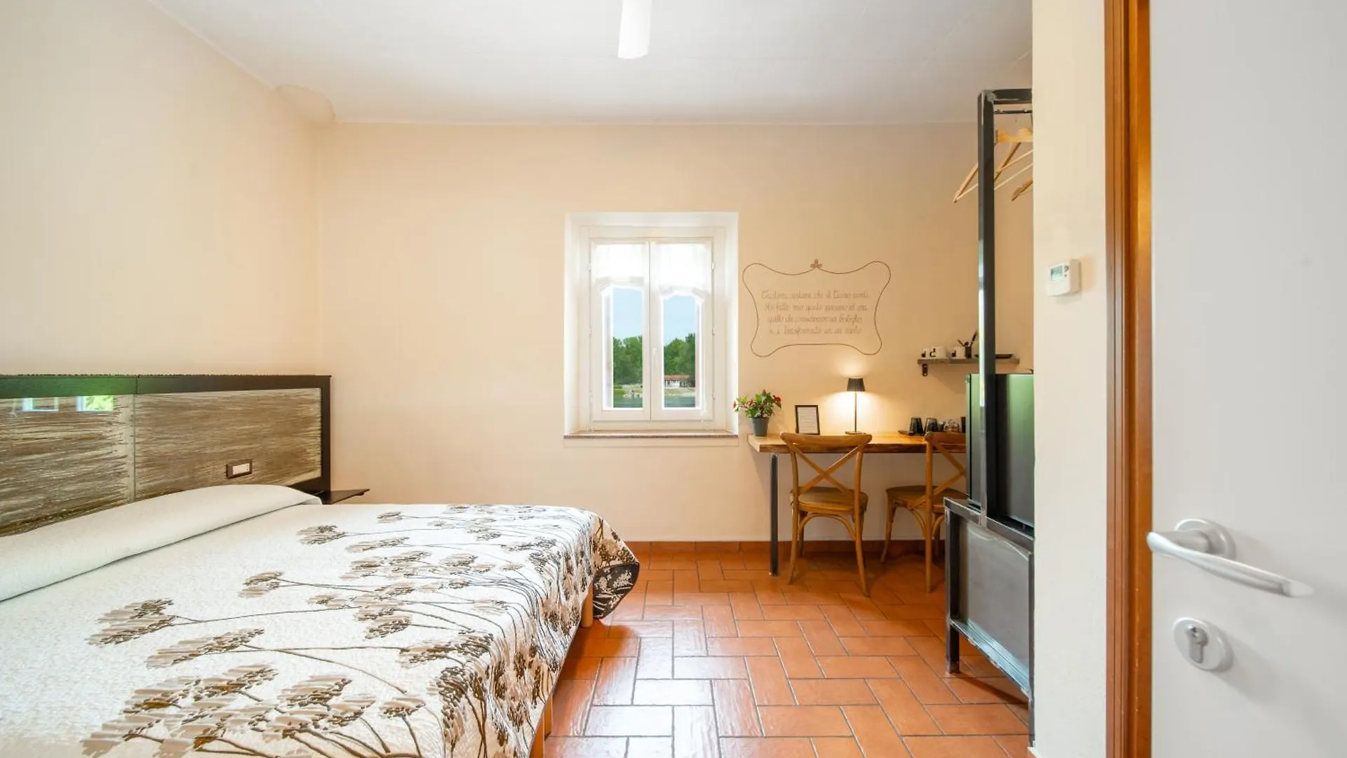 B&B Osteria Dello Sperone Lonate Pozzolo Italy